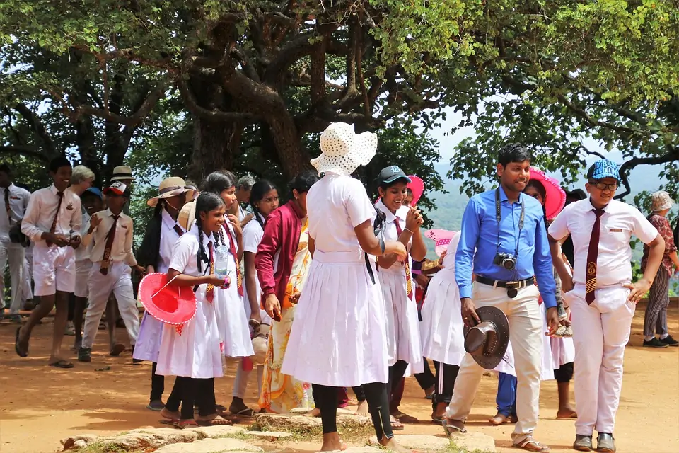 Religion Sri Lanka Tour Child School Fun Group